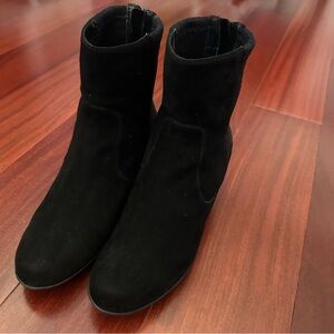aquatalia ankle stretch wedge boots